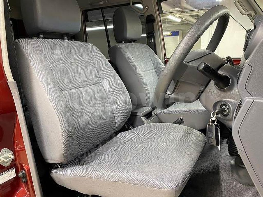 2015 TOYOTA LAND CRUISER VAN - 10