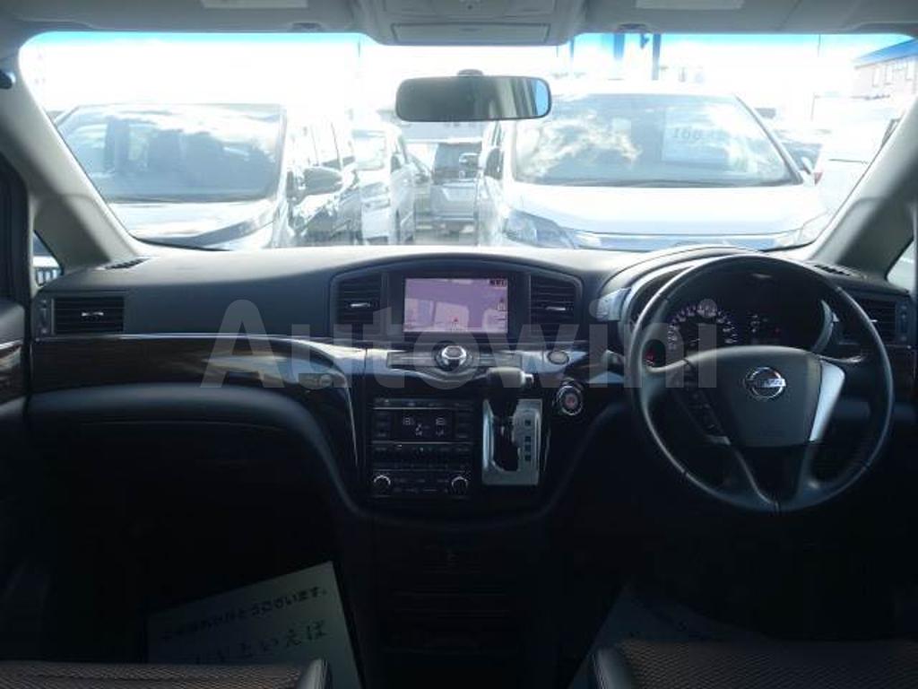 2010 NISSAN ELGRAND - 2