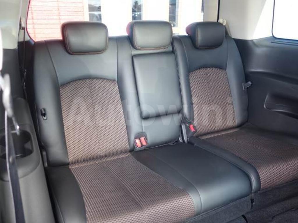 2010 NISSAN ELGRAND - 8