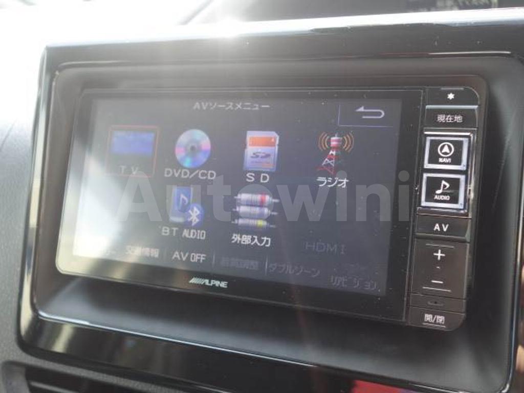 ZRR80-0211532 2016 TOYOTA VOXY-3