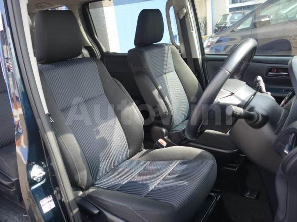 ZRR80-0211532 2016 TOYOTA VOXY-5