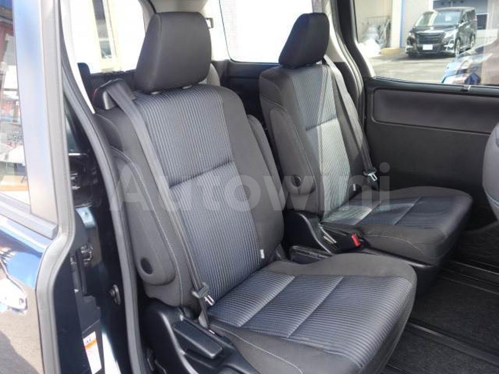 2016 TOYOTA VOXY - 7