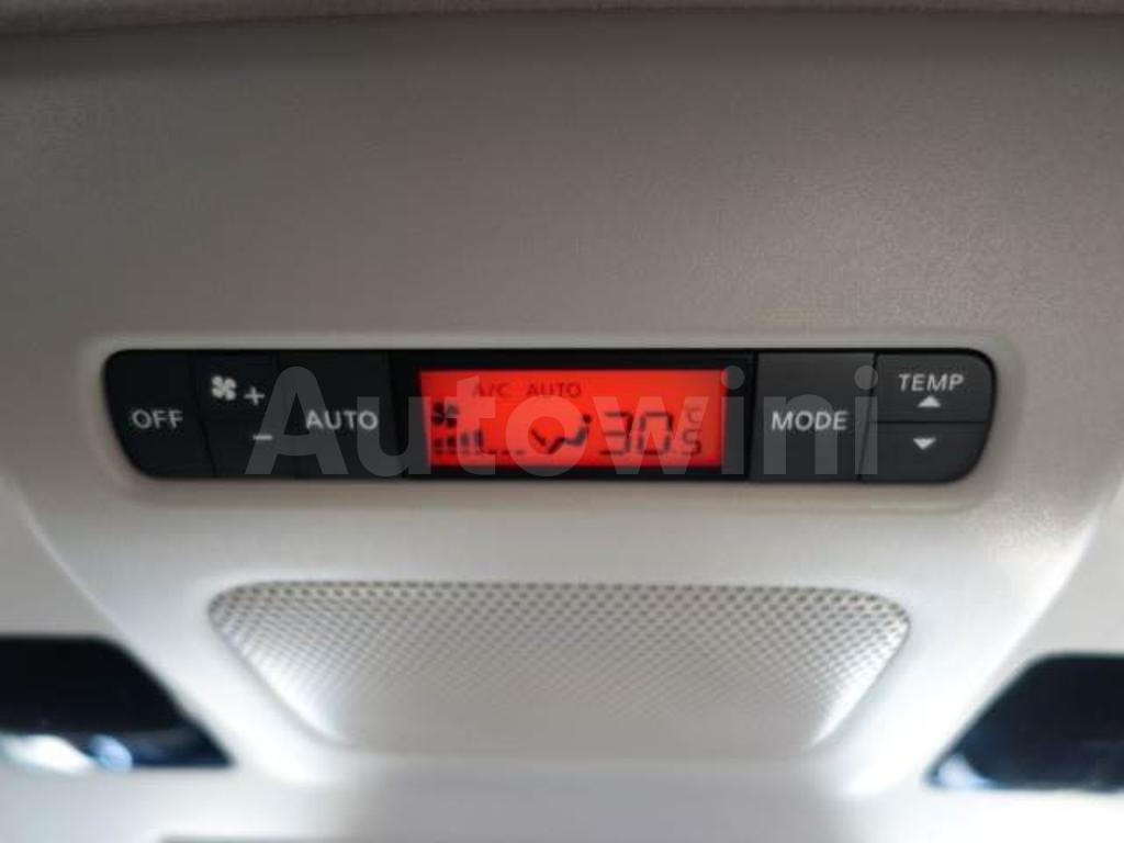 2011 NISSAN ELGRAND 250 HIGHWAYSTAR URBAN CHROME - 10