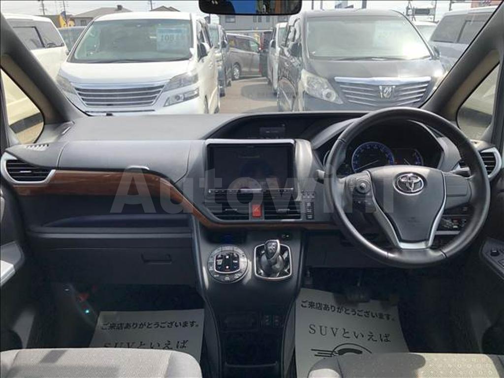ZWR80-0130345 2015 TOYOTA VOXY V-1