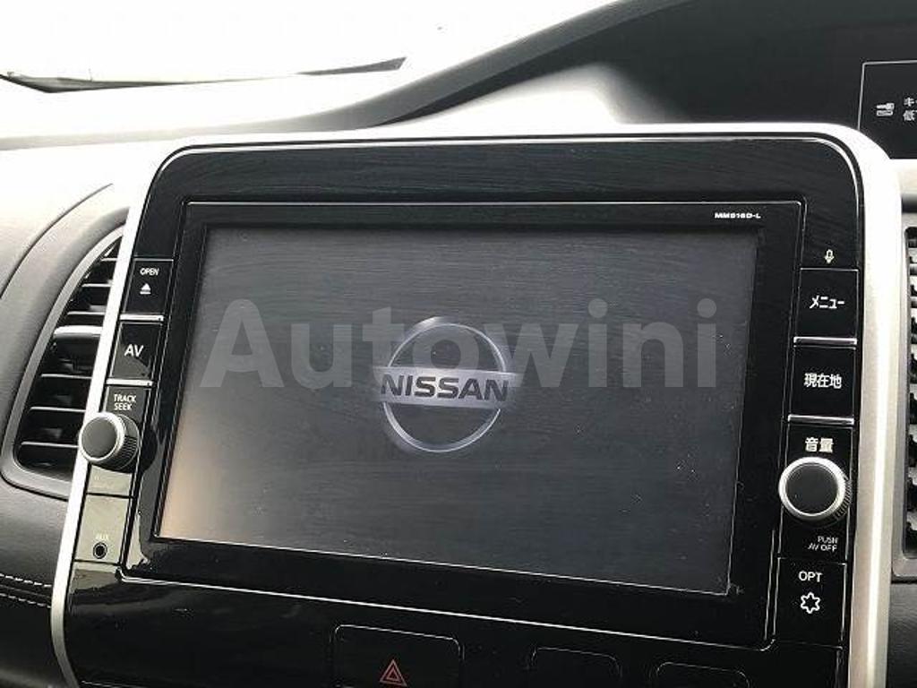 2017 NISSAN SERENA - 4