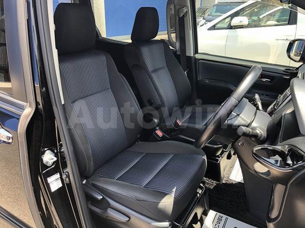 ZRR80-0206016 2016 TOYOTA VOXY-5
