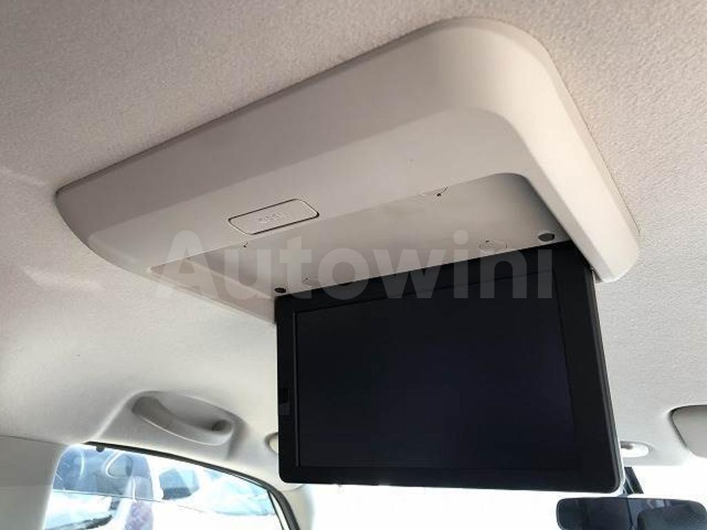 2013 NISSAN SERENA - 9