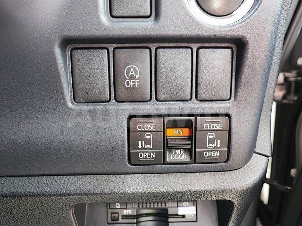 ZRR80-0146213 2015 TOYOTA VOXY-3