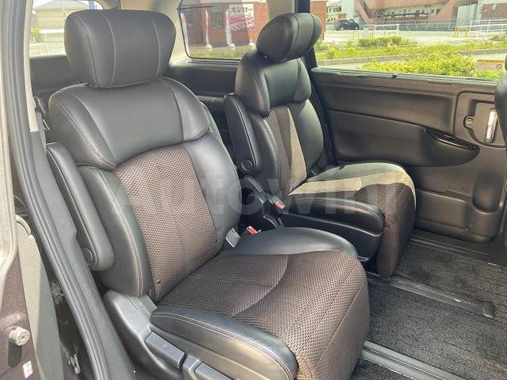 2012 NISSAN ELGRAND - 10