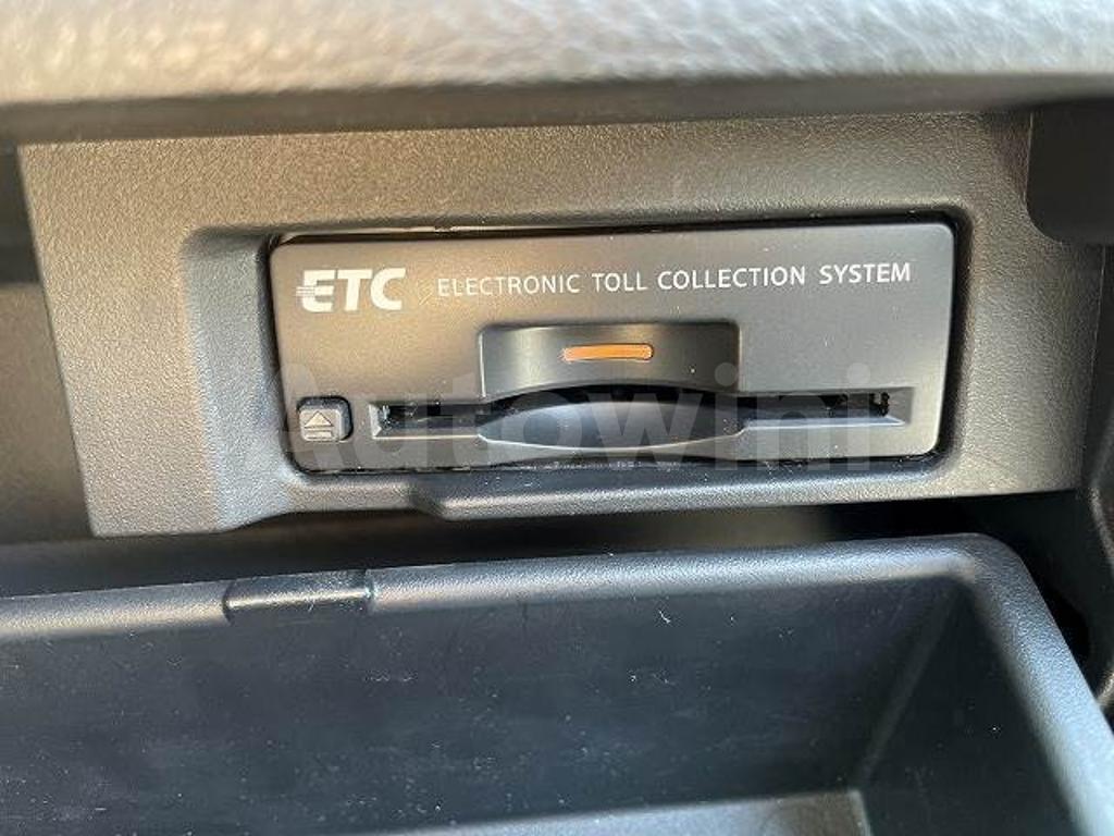 2012 NISSAN SERENA - 9
