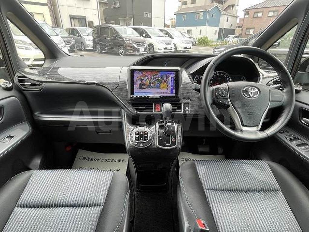 2014 TOYOTA VOXY - 10