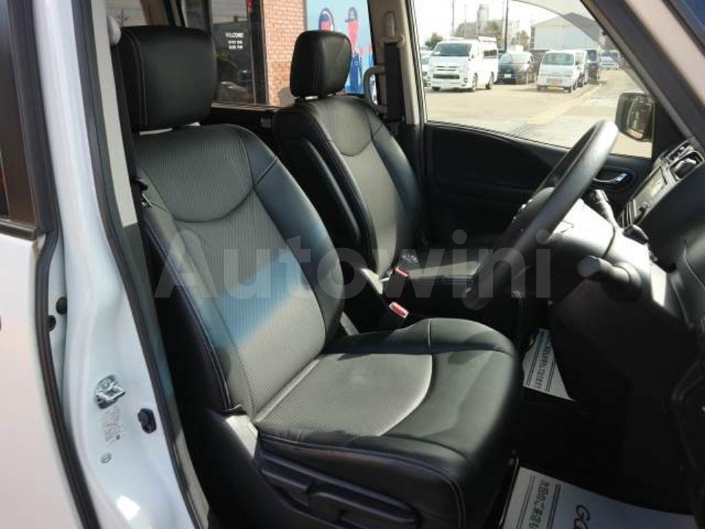 2014 NISSAN SERENA - 10