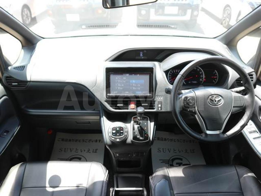 ZRR80-0164099 2015 TOYOTA VOXY-2