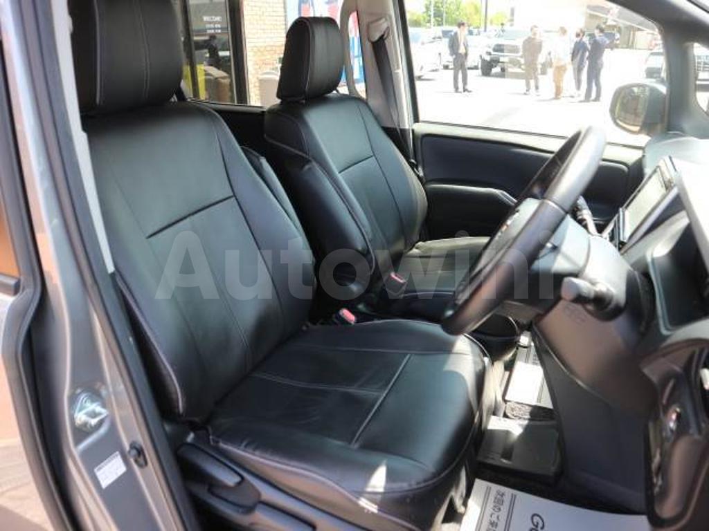 2015 TOYOTA VOXY - 10