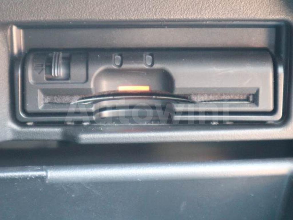 2015 NISSAN SERENA - 7