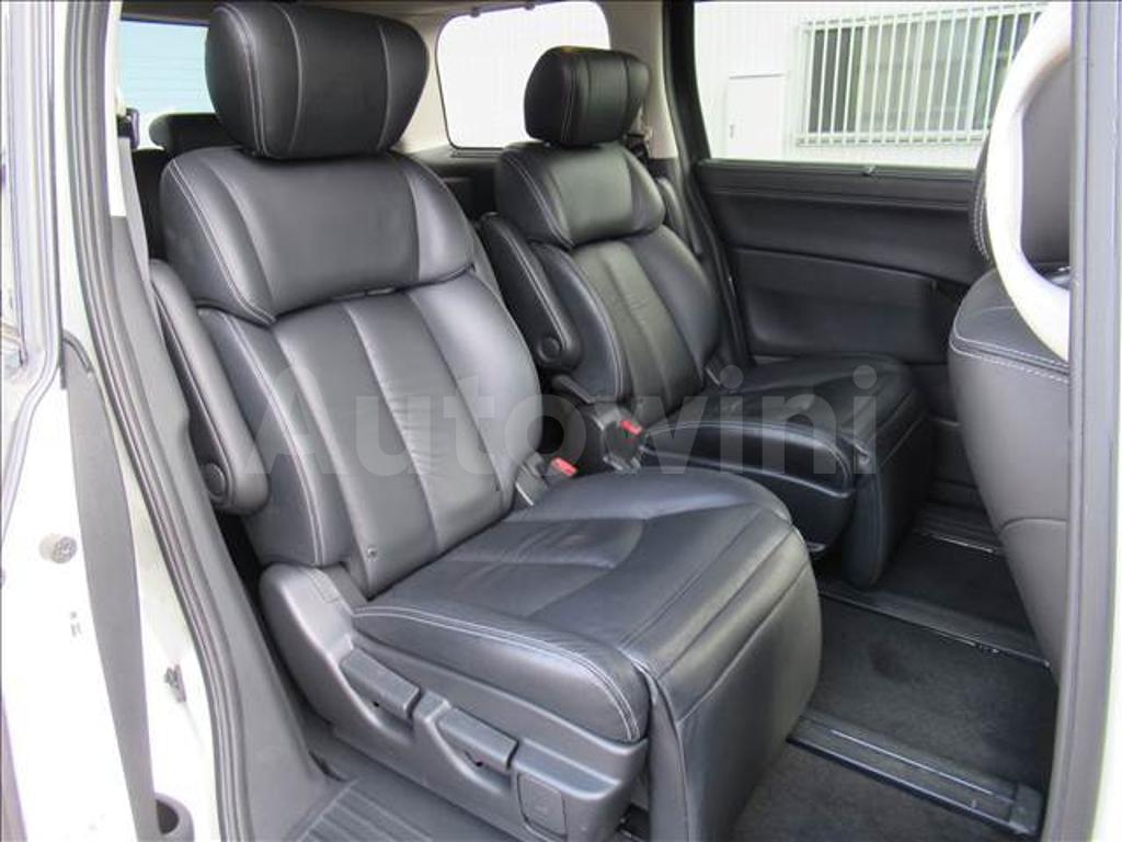 2011 NISSAN ELGRAND - 7