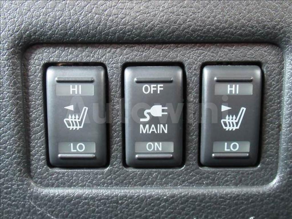 2011 NISSAN ELGRAND - 10