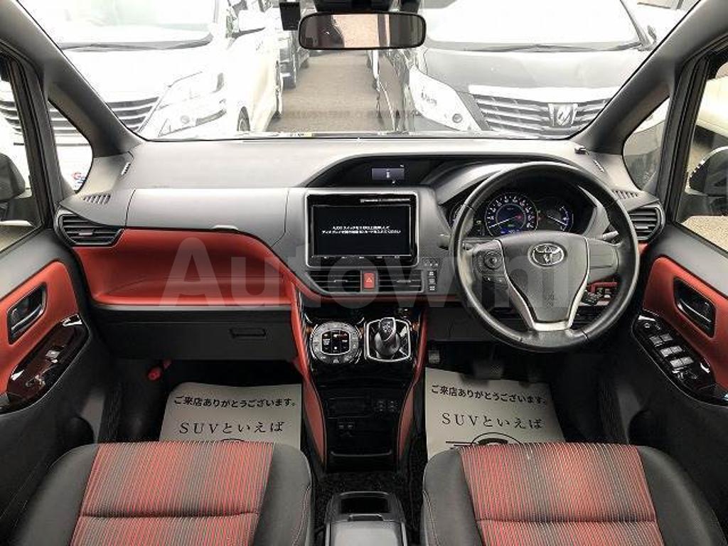 ZWR80-0292062 2017 TOYOTA VOXY-1
