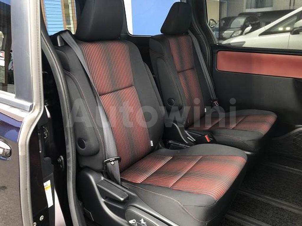 ZWR80-0292062 2017 TOYOTA VOXY-5