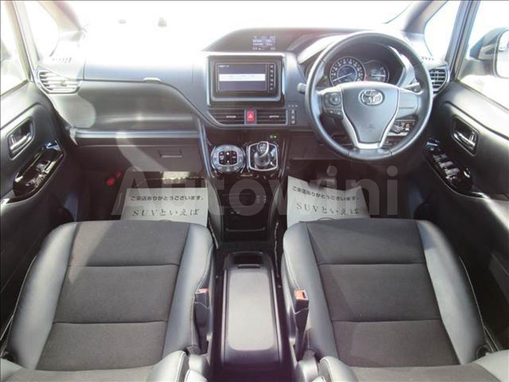 ZWR80-0362956 2018 TOYOTA NOAH-1