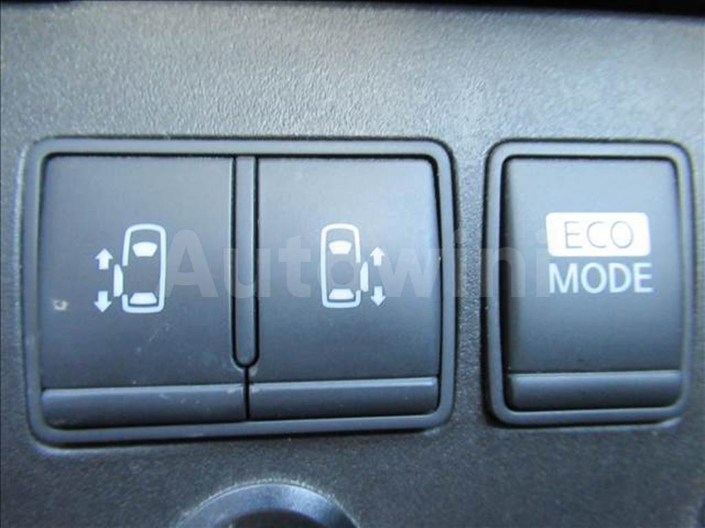2011 NISSAN SERENA HIGHWAYSTAR V SELECTION - 10
