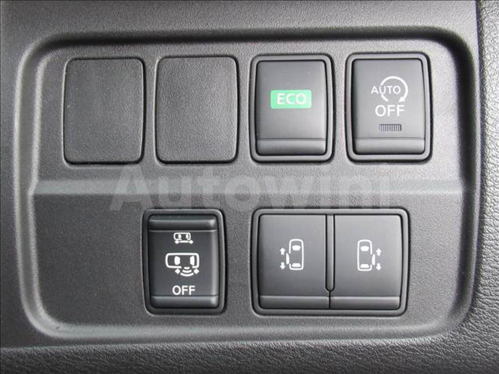 2017 NISSAN SERENA - 10