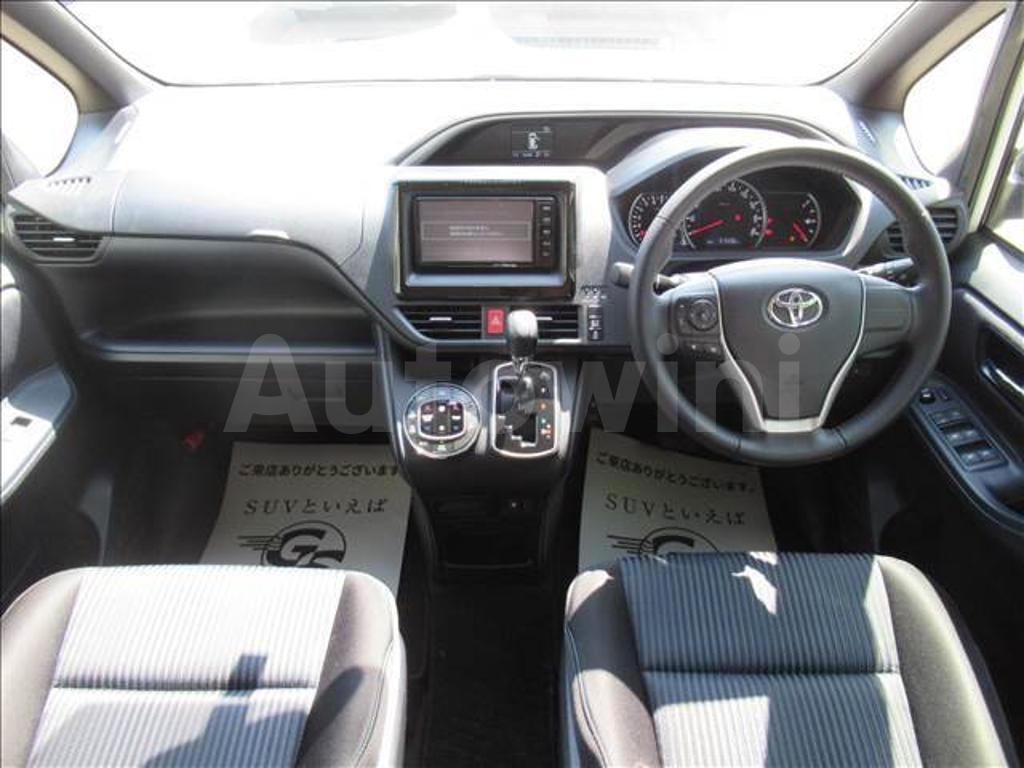 ZRR80-0187879 2015 TOYOTA VOXY-1