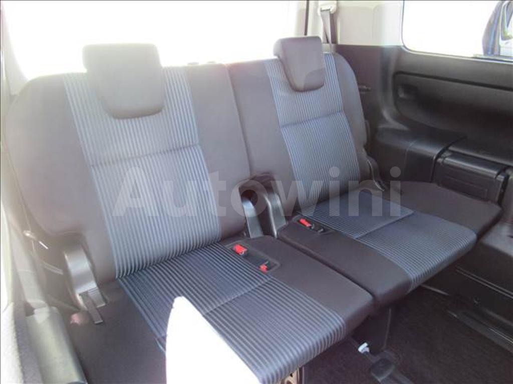ZRR80-0187879 2015 TOYOTA VOXY-5