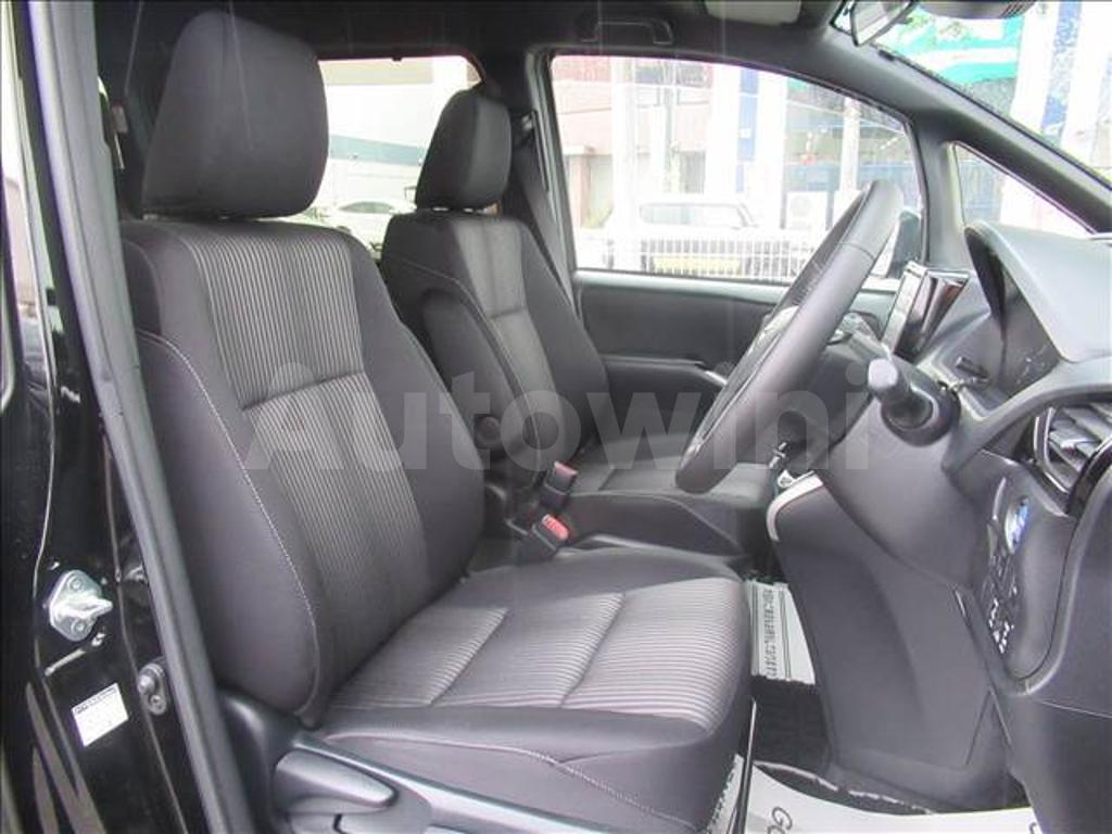 ZWR80-0431224 2019 TOYOTA VOXY-3