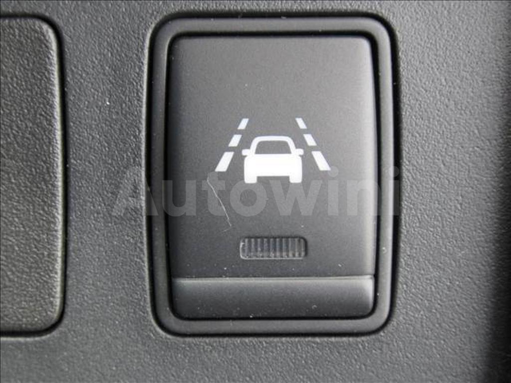 2015 NISSAN SERENA - 10