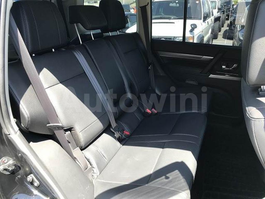 V98W-1200619 2019 MITSUBISHI PAJERO-5