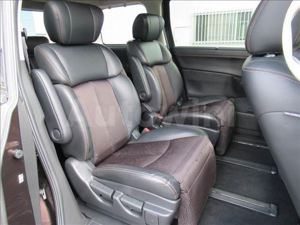 2014 NISSAN ELGRAND - 7