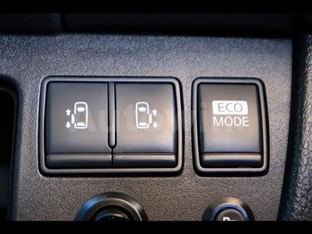 2011 NISSAN SERENA - 8