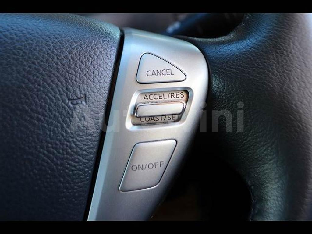 2011 NISSAN SERENA - 9