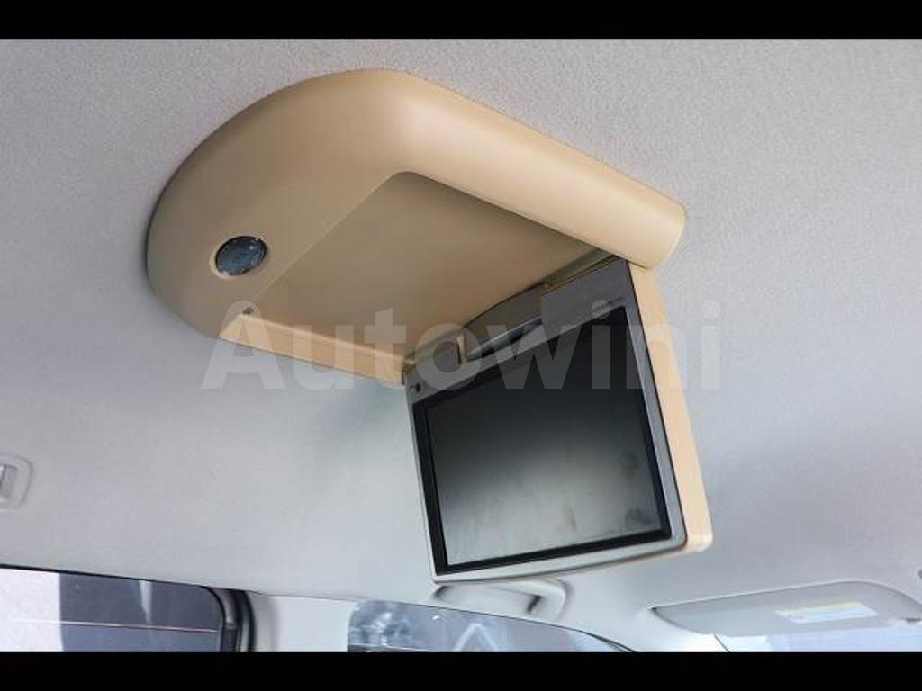 ZRR70-0463413 2011 TOYOTA VOXY-1