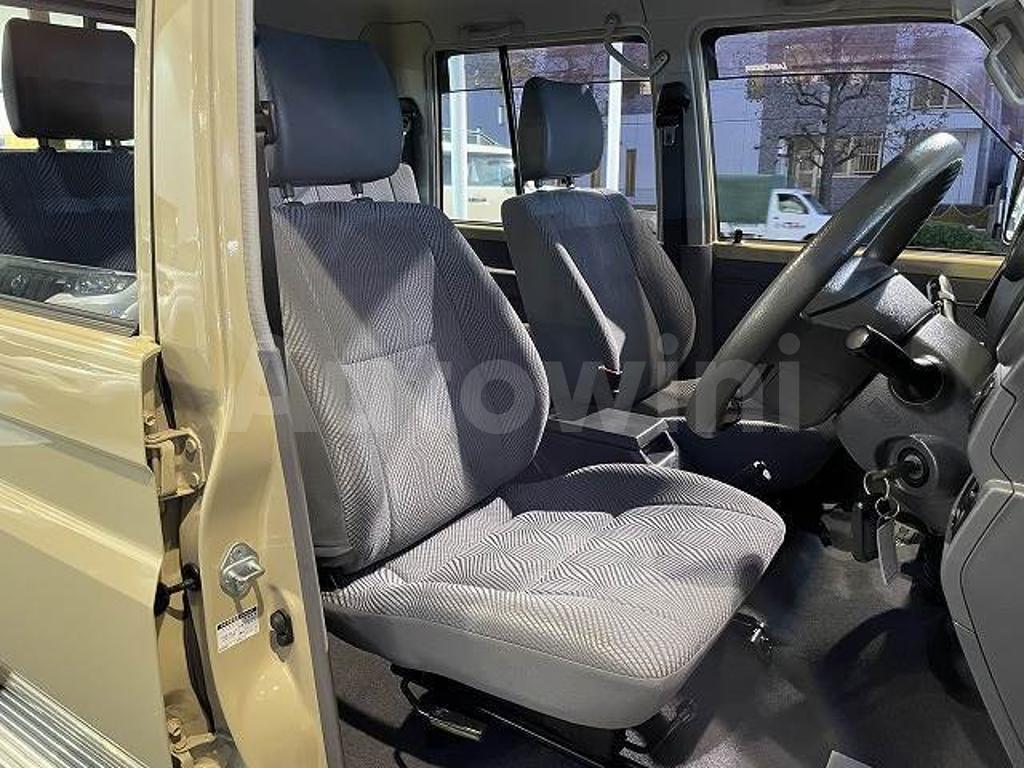 2014 TOYOTA LAND CRUISER - 7