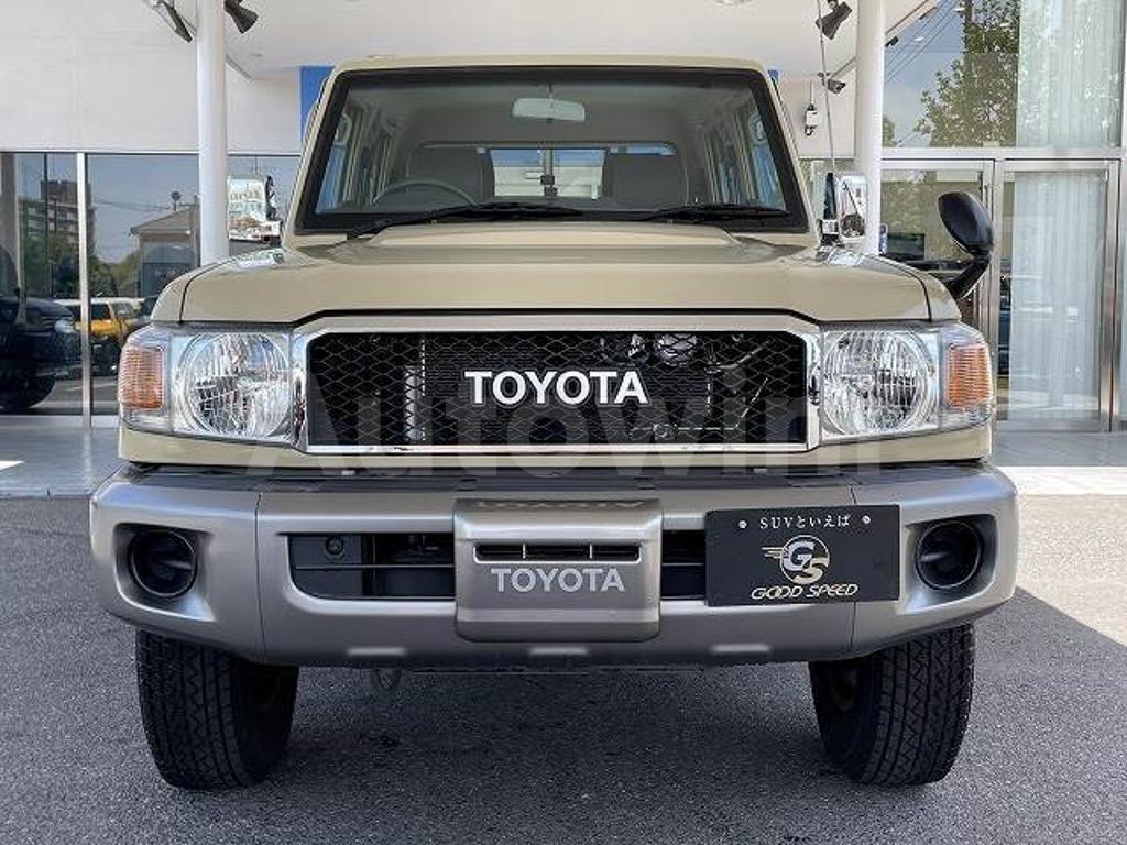 2014 TOYOTA LAND CRUISER - 9