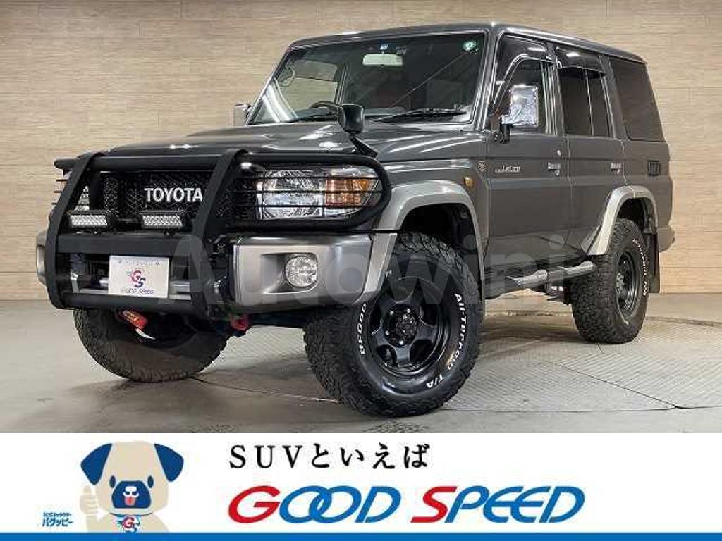 GRJ76-1005233 2015 TOYOTA LAND CRUISER VAN-0