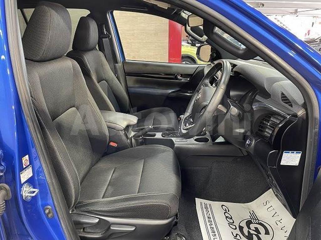 2019 TOYOTA HILUX Z - 9