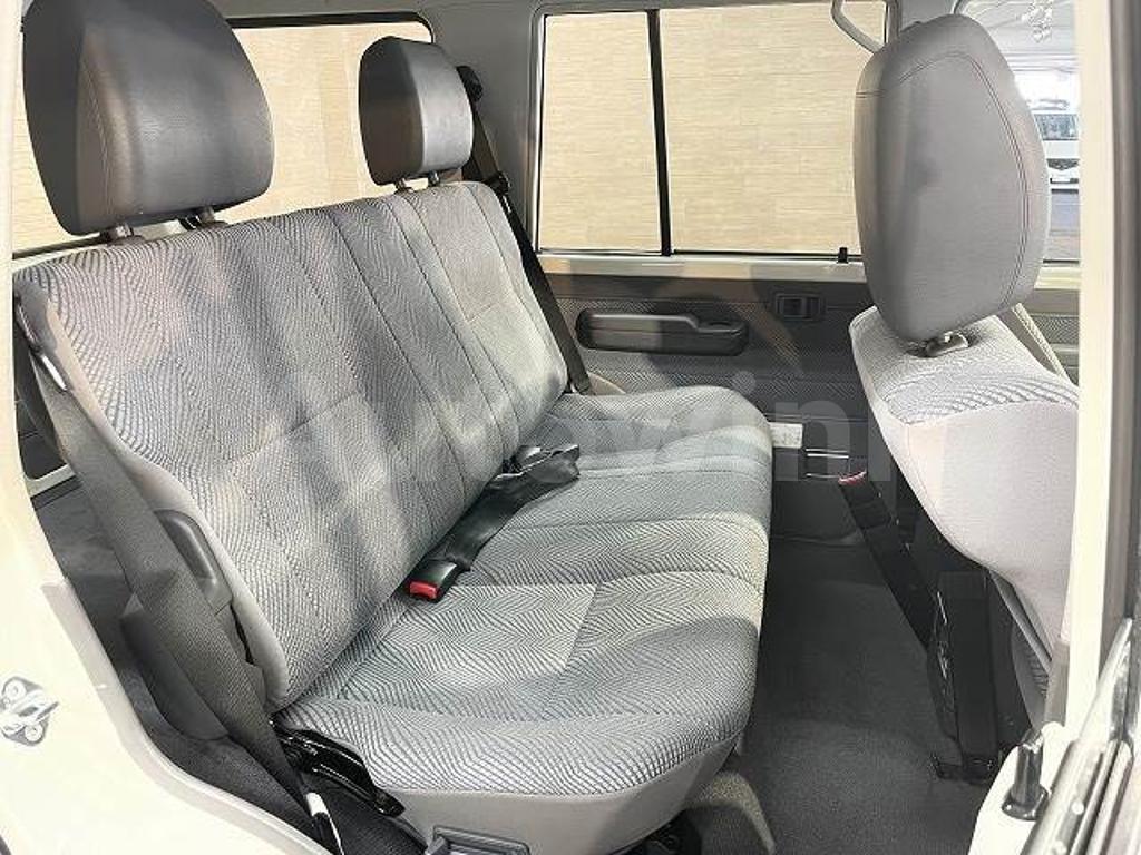 2014 TOYOTA LAND CRUISER VAN - 10