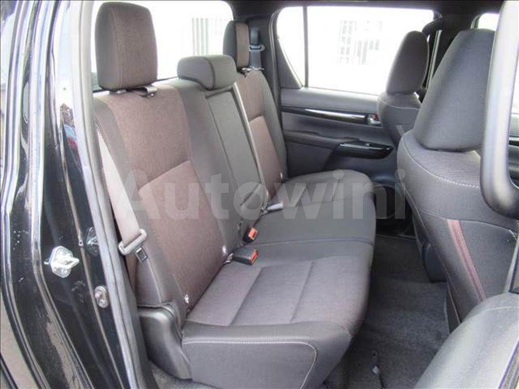2019 TOYOTA HILUX - 7