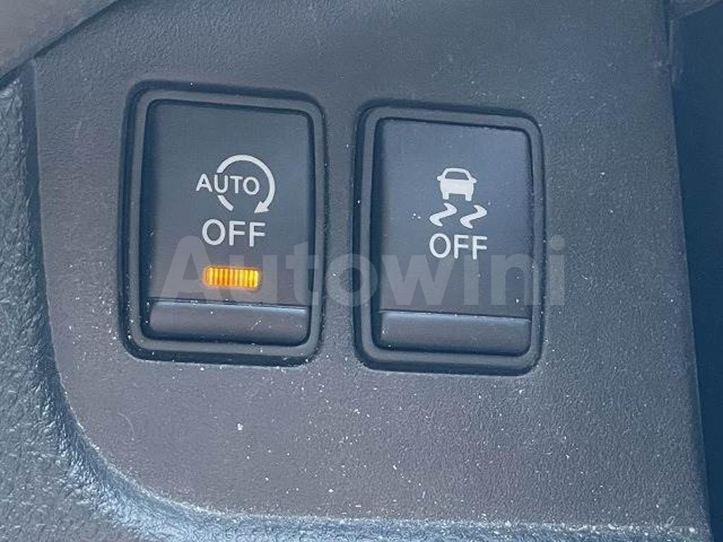 2015 NISSAN SERENA - 8