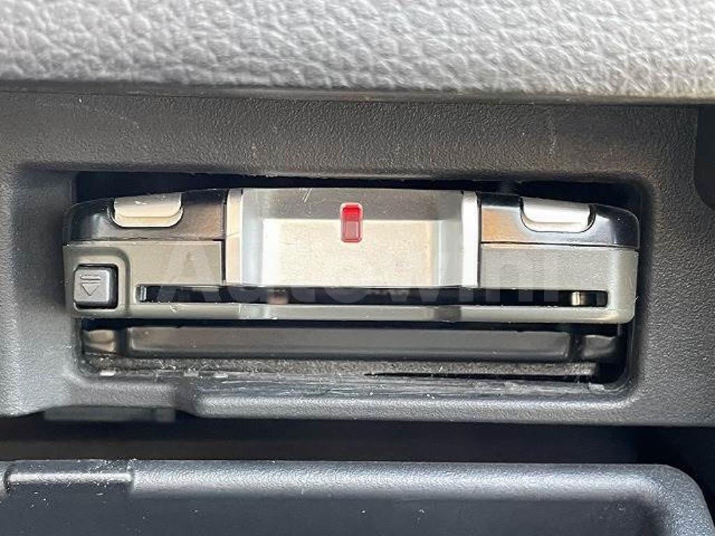 2015 NISSAN SERENA - 9