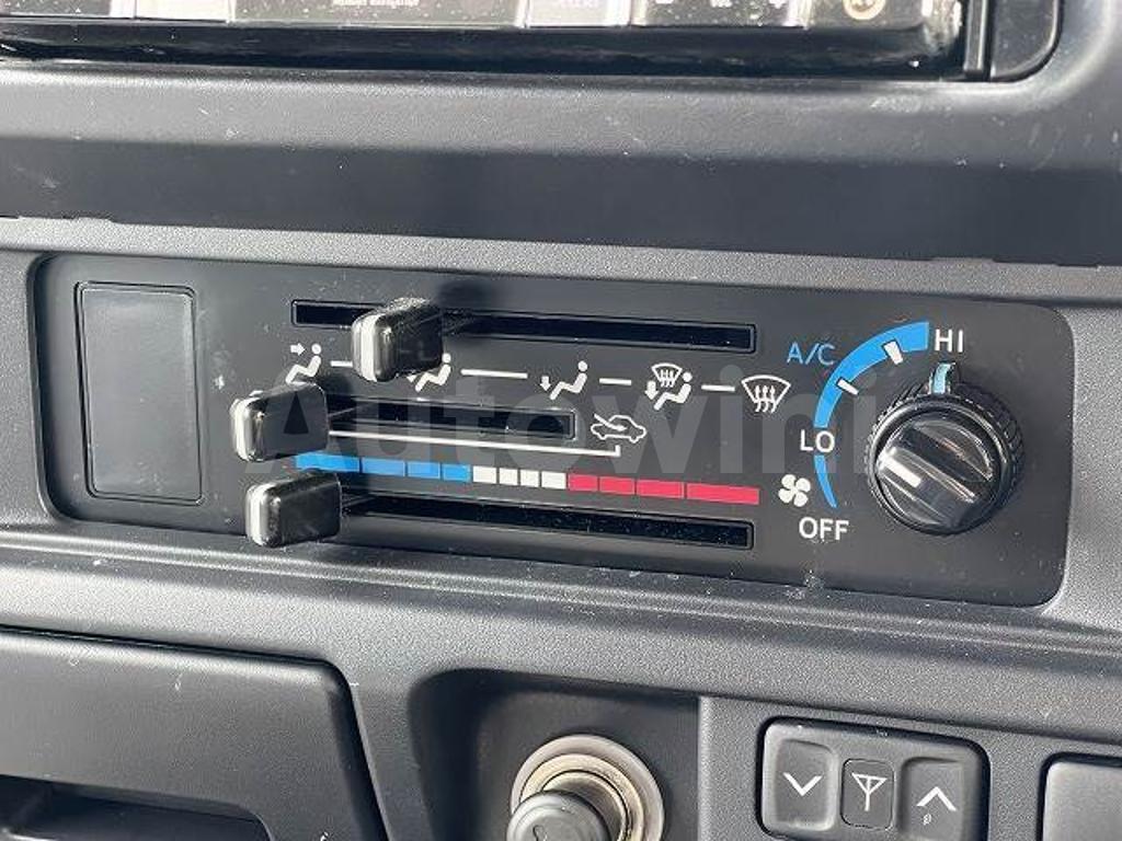2015 TOYOTA LAND CRUISER VAN - 10
