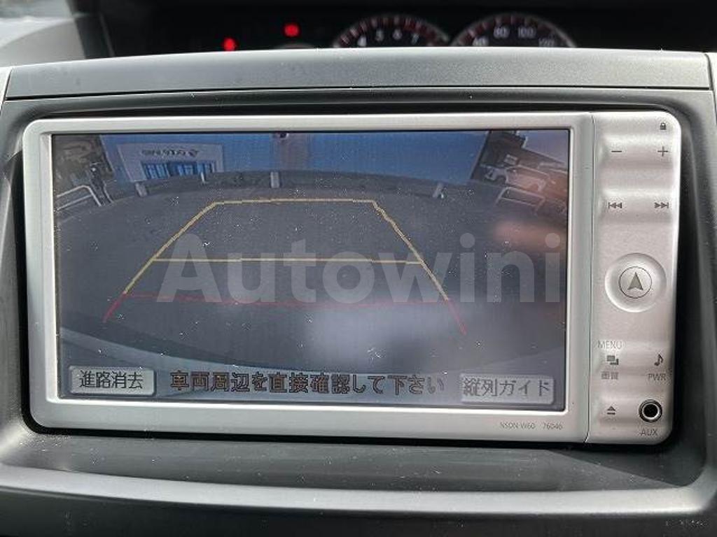 ZRR70-0386544 2010 TOYOTA VOXY-3