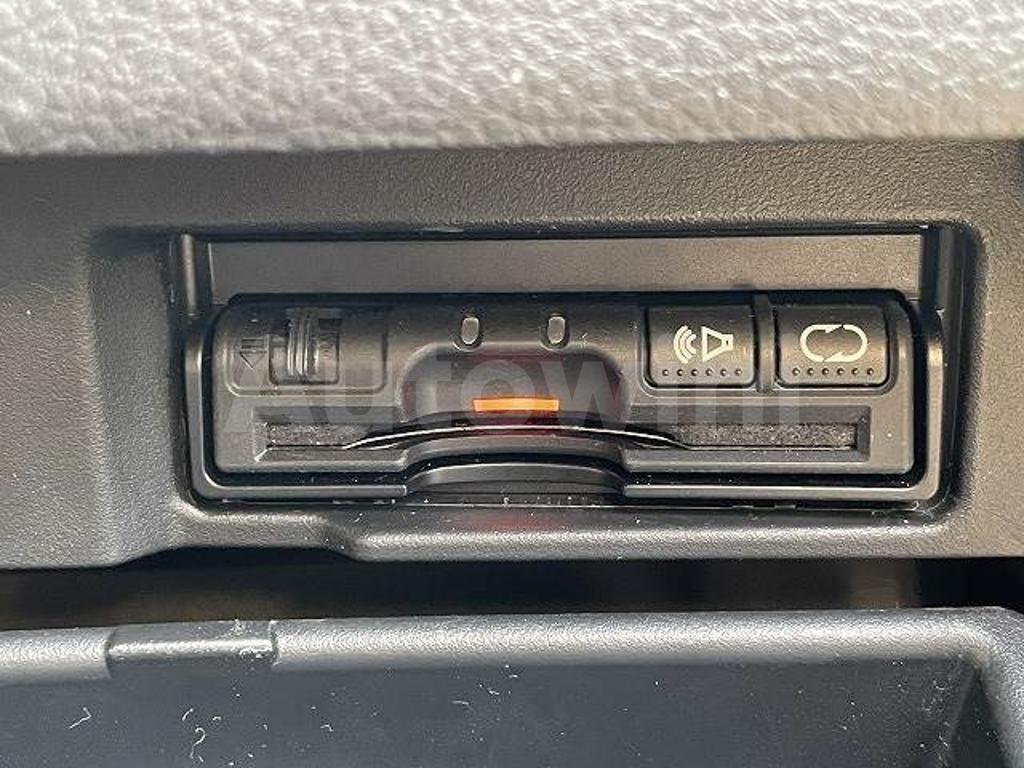 2015 NISSAN SERENA - 8