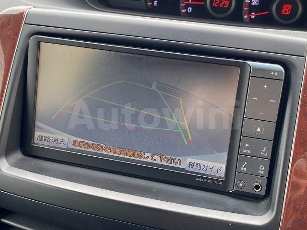 ZRR70-0362986 2010 TOYOTA NOAH-3