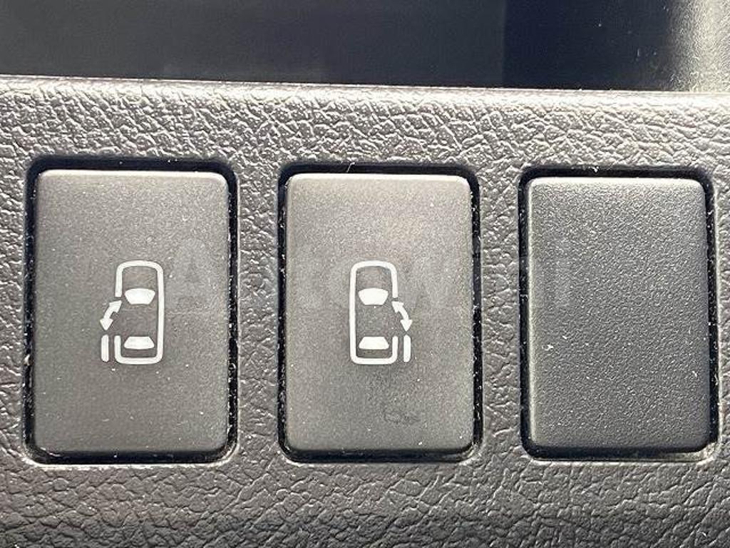 ZRR70-0362986 2010 TOYOTA NOAH-4