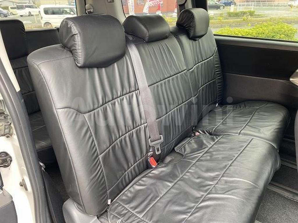 2010 TOYOTA NOAH - 10