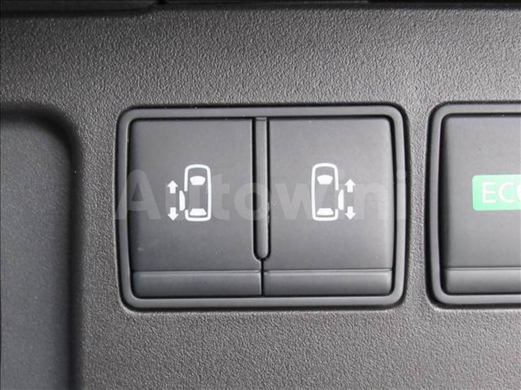 2014 NISSAN SERENA - 9